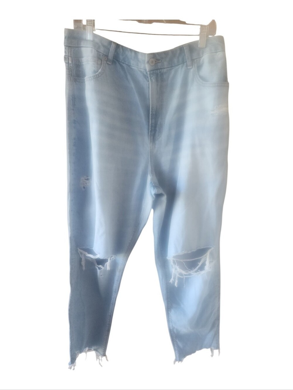 American Eagle Light Wash Distressed Cropped Jeans Size 18 NWT Raw Hem
